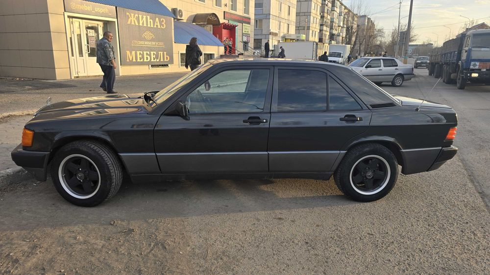 Продам Мерседес 190.