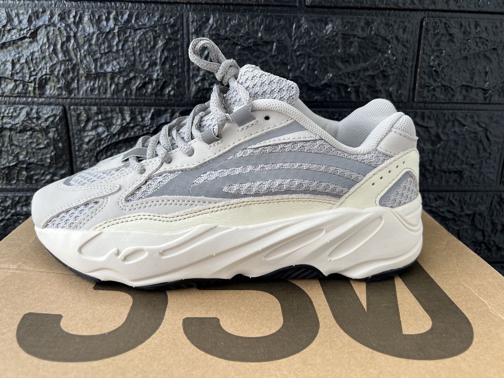 Yeezy 700 Static 40 41 1/3