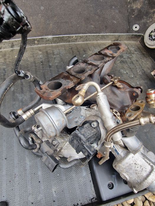 Turbina Audi A4 B8 A5 A6 2.0 DIESEL, 2.0 1.8 BENZINA galerie evacuare