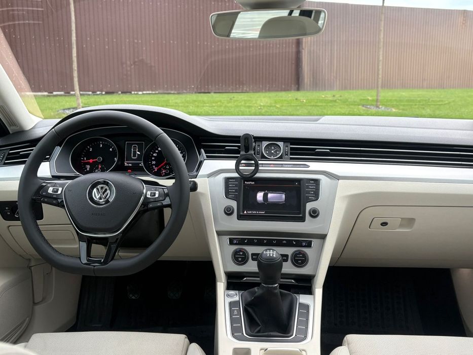 VW Passat, An fabr.2015, EURO6, Panoramic, Faruri LED