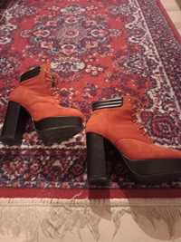 обувки, оранжеви, на висок дебел ток