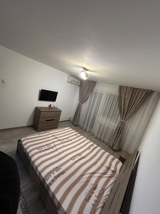 Inchiriez garsoniera