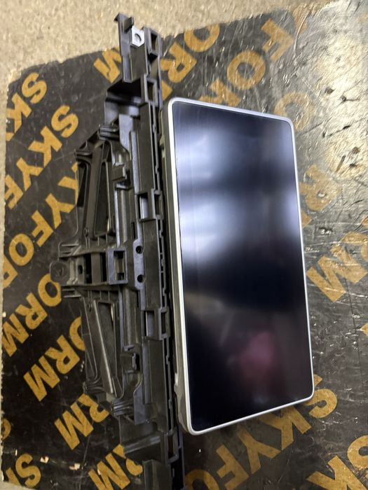 Audi a4 b9 2.0tdi монитор дисплей