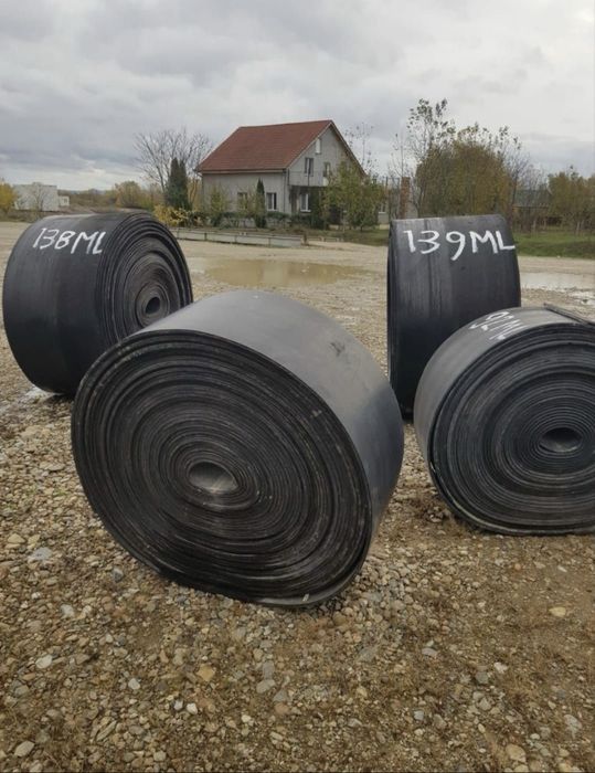 Banda de cauciuc ideala pentru boxe de cai, animale, orice destinatie