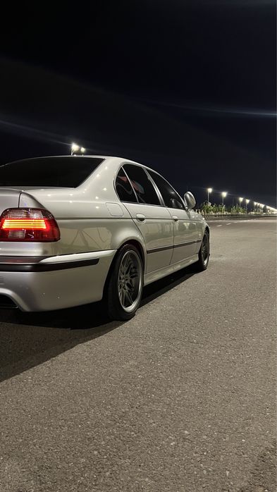 BMW e39 528i металлик