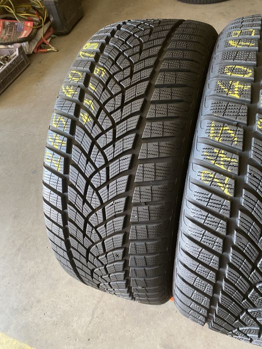 Anvelope iarna 245/40/19 Goodyear Ultra Grip Performance 245 40 19 R19