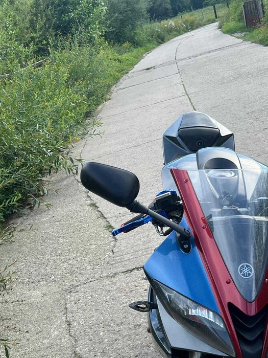 Yamaha YZF R125 2015
