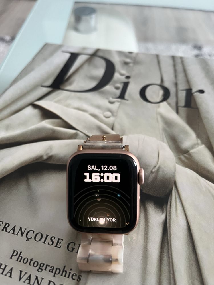 apple watch 5 часовник