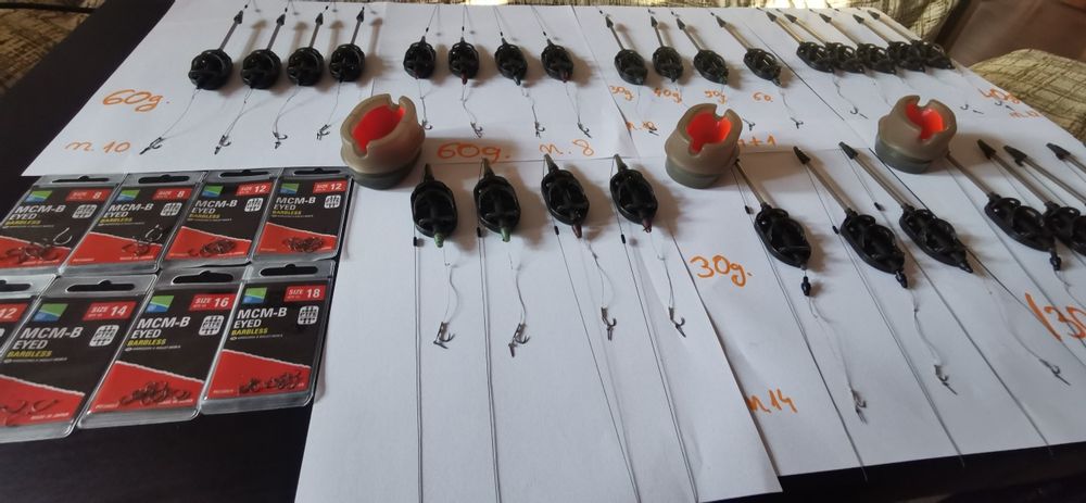 Vând monturi feeder tip Preston