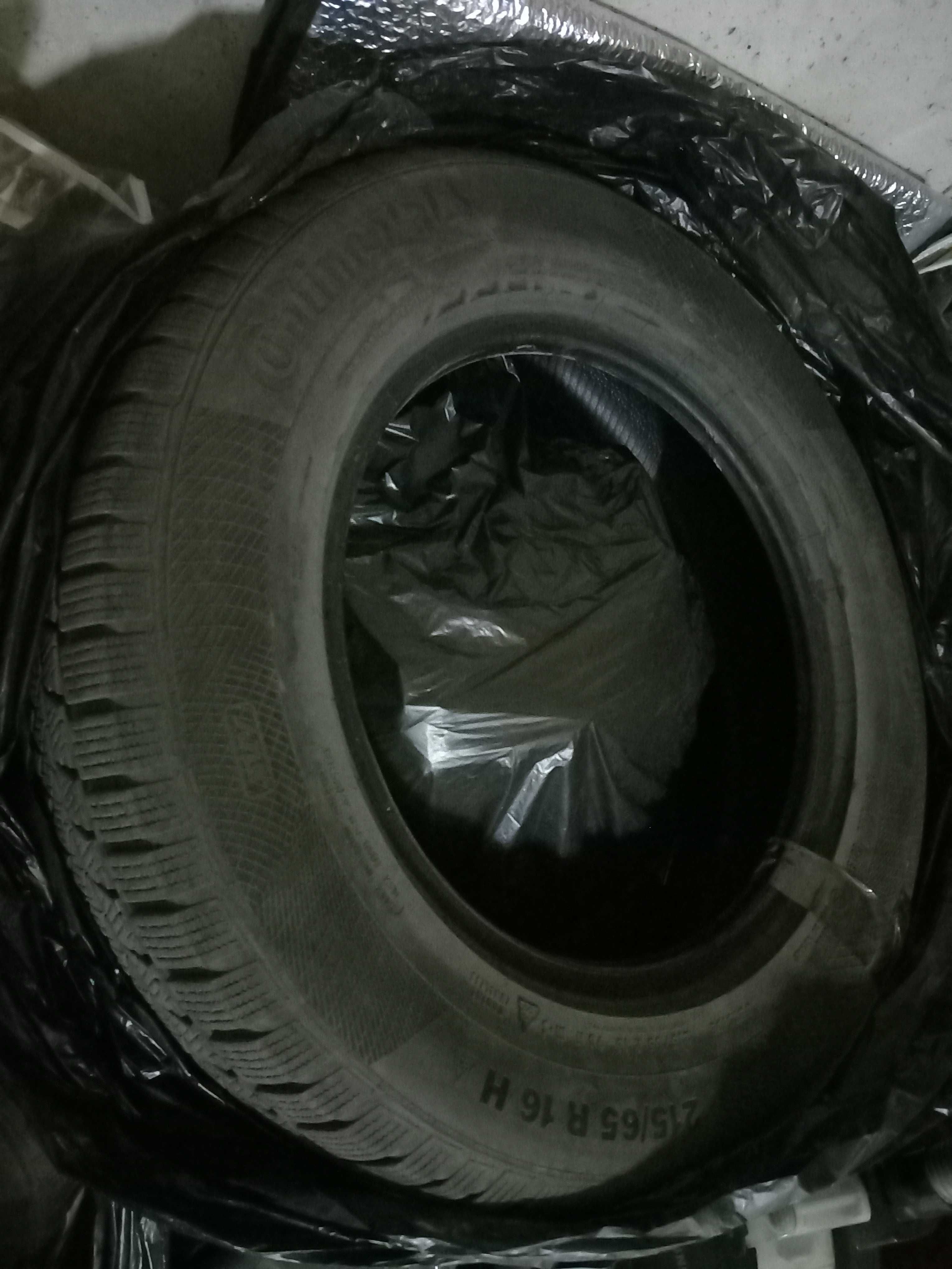 Зимни гуми 215/65/16 Goodyear и Continental