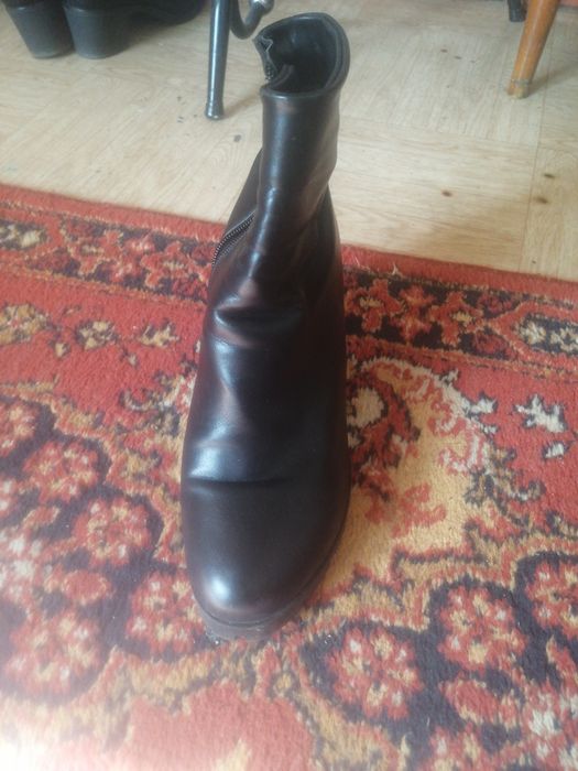 Женская обувь в отличном состоянии