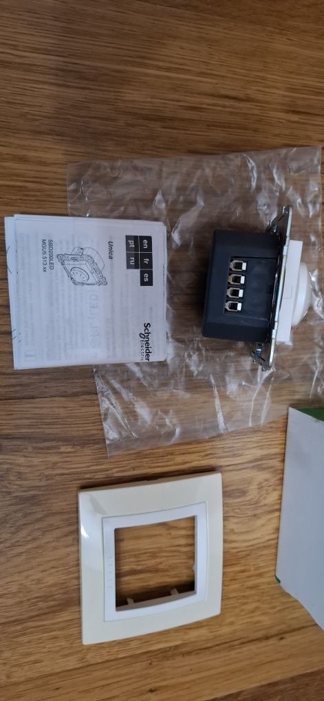 LED димер девиатор Schneider unica