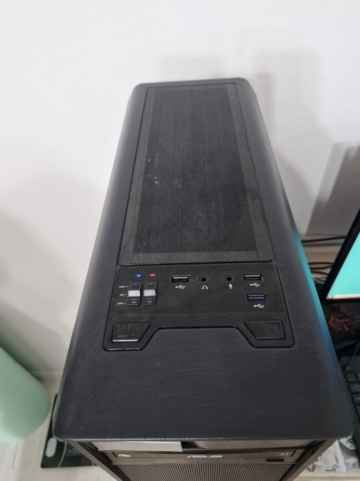 Продам компьютер в сборе.