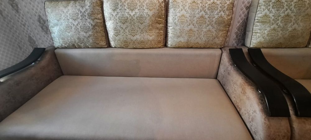 Два дивана, в разобранном состоянии