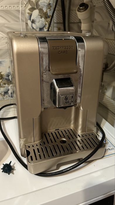 Продаю кофемашину