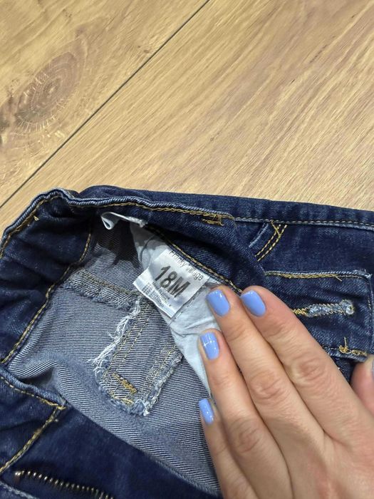 Дънки 12-18 месеца по 10 лв.