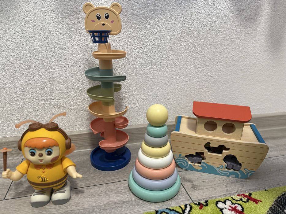 Лот с играчки за деца