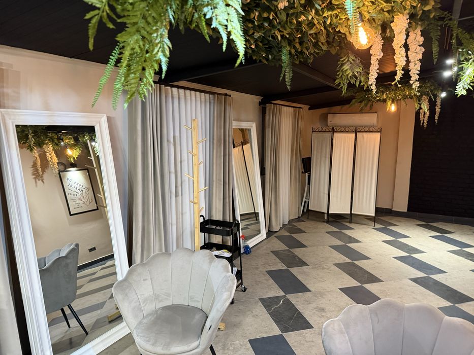 Disponibile chirie locuri coafeza /frizer /cosmetica
