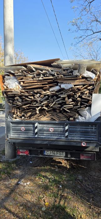 Vând lemne din constructi