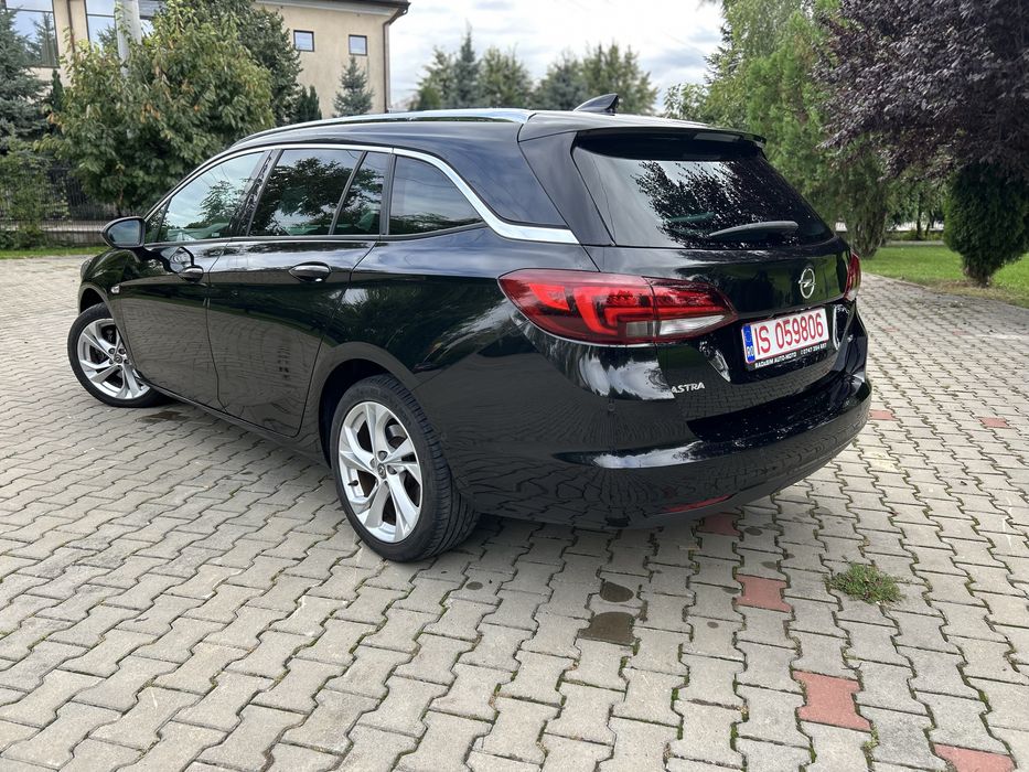 Opel Astra 1.6 CDTI Innovation Automata• An 2017/06 • Rate • Garantie