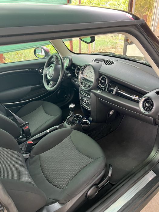 Vand Mini One fab 2013 benzina 4000 oferta !