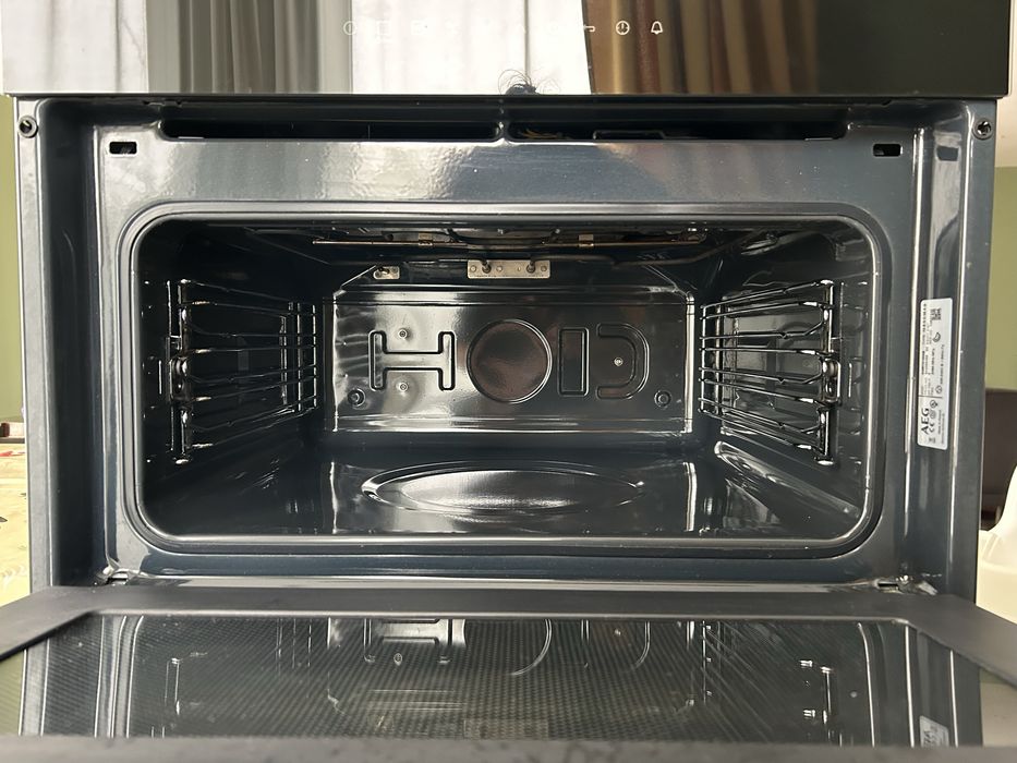 Микровълнова и Грил компактна фурна AEG