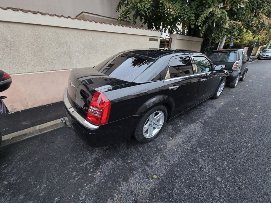 Chrysler 300C 3.0 crd V6 – An 2006, stare foarte bună!