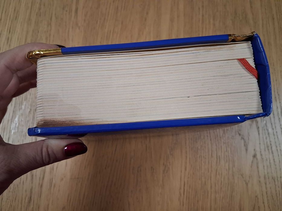 Продавам детски книги