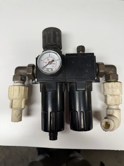 Filtru , regulator, lubrificator