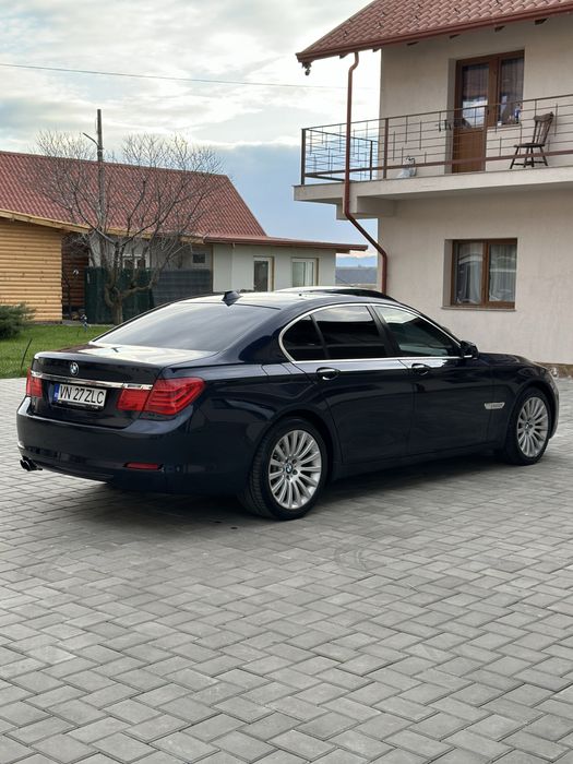 BMW 730 F01 Seria 7