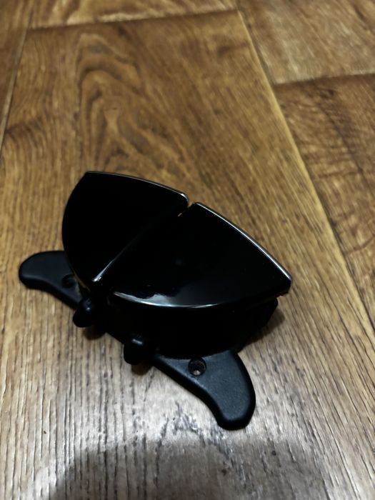 Закопчалка за жабка мерцедес w211