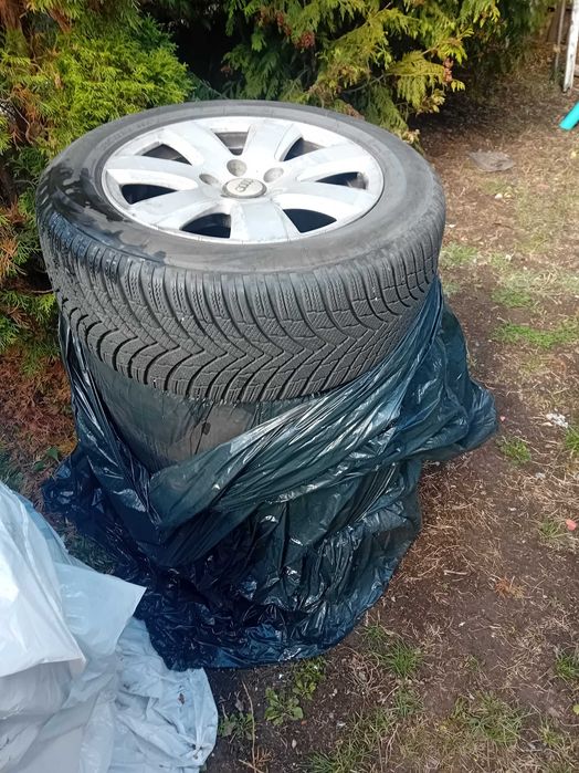 Зимни гуми с лети джанти 225/55/16  audi