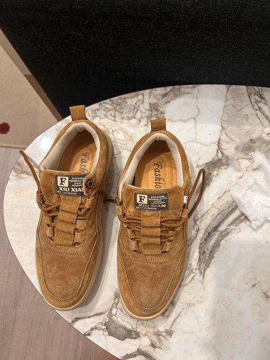 Pantofi piele intoarsa