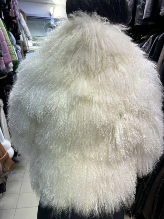 Палто от монголска вълна Zara, Massimo Dutti, Gucci, Armani, Dior,l
