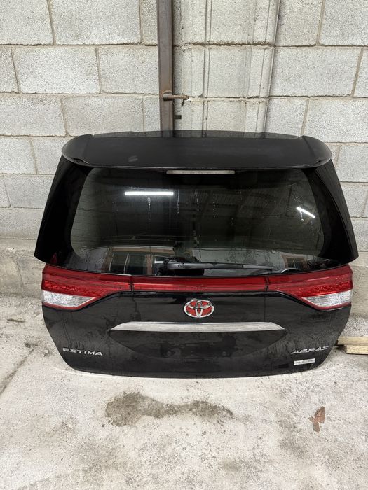 Крышка багажника Toyota Estima ACR 50.55