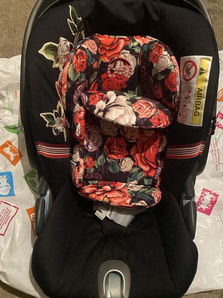 Cybex  Cloud Z i-size Spring Blossom