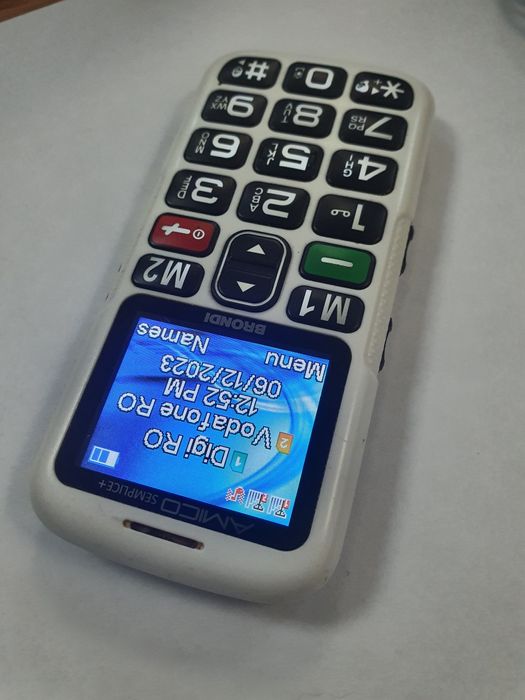 Telefon italian Brondi taste butoane mari lcd color seniori necodat