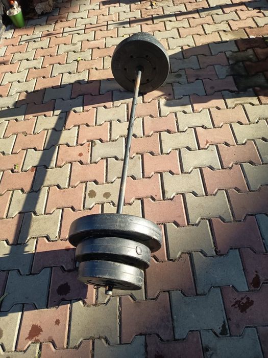 Banca bodybuilding cu bara si greutati