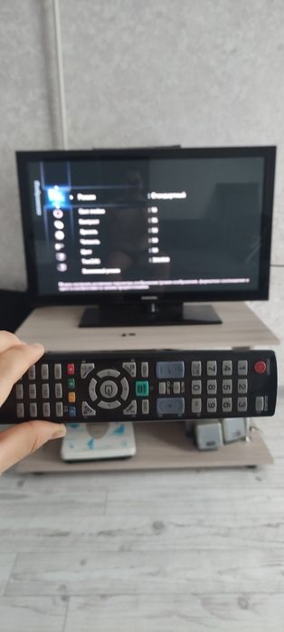 Продам телевизор Б.у.