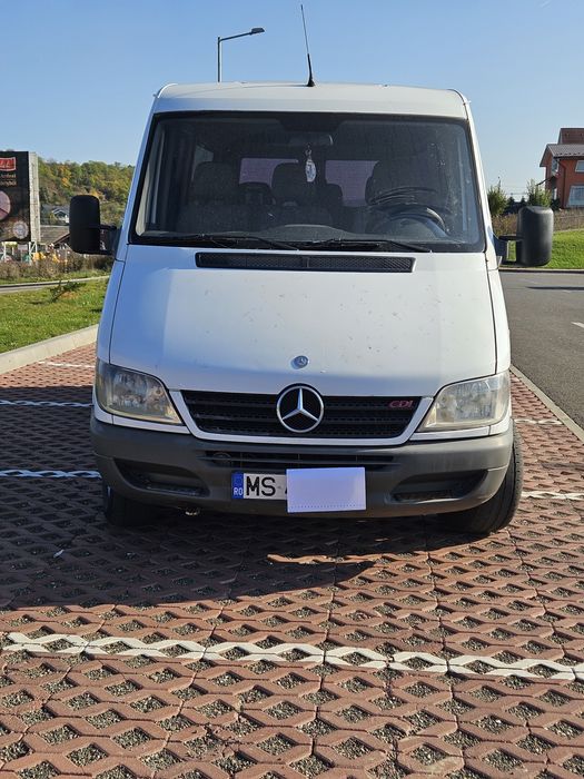 Vând Mercedes Sprinter 8+1