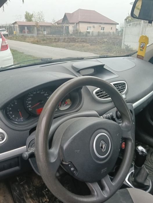 Masina Renault Clio 3