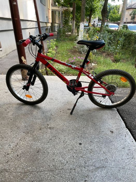 Vând bicicletă copii