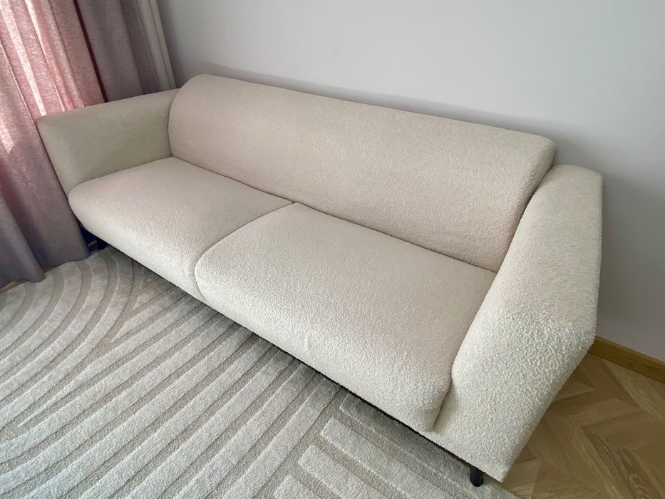Диван - комфортен, мек, стилен, бял