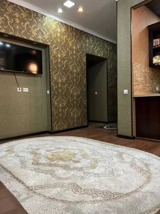 Продается 3х ком ЦУМ Ц-7, метро Ойбек, 110 школа