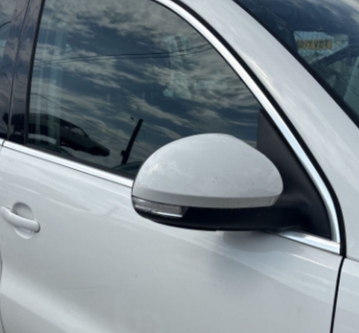Oglinda dreapta VW Tiguan 2014 cu rabatare electrica