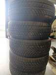 De vanzare 5 anvelope  offroad marime   245/70/16 ín stare foarte bune