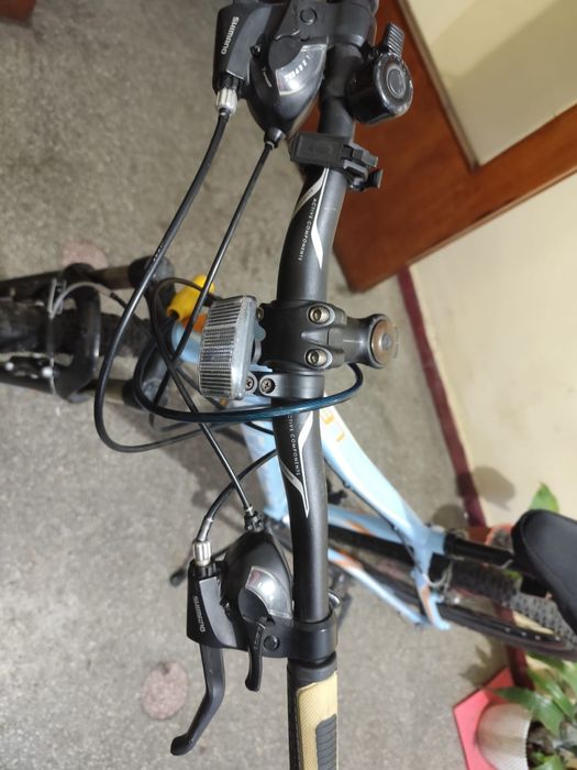 Vând bicicleta damă