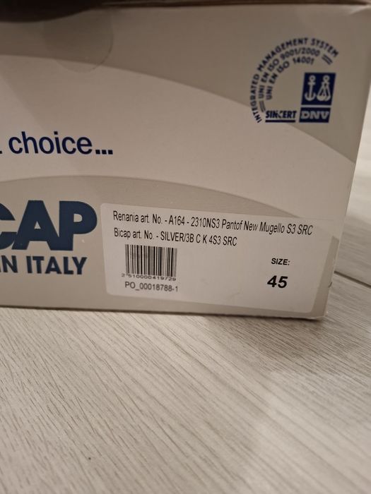 Pantofi de protectie cu bombeu mărime 45