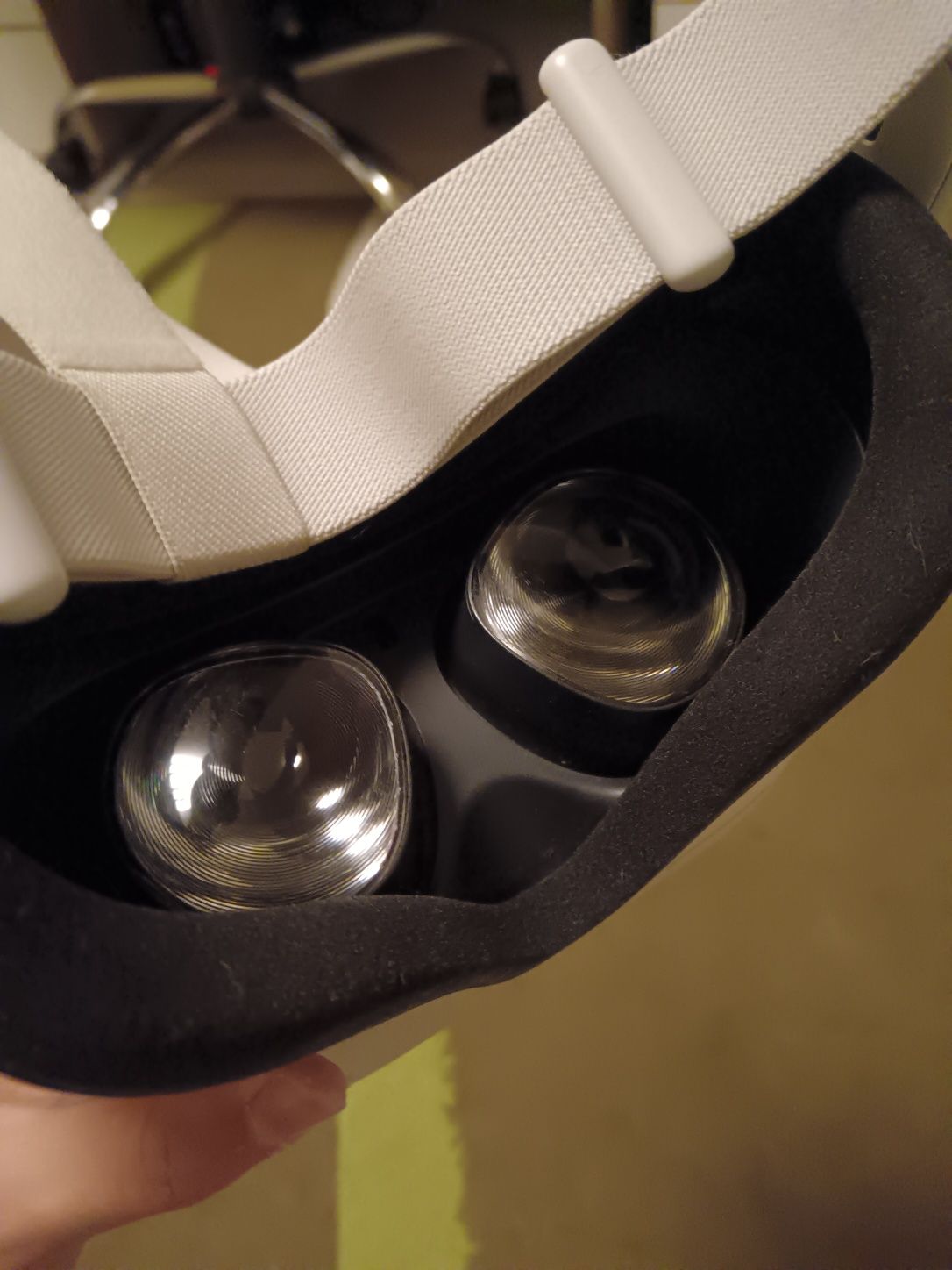 Oculus Meta Quest 2 64GB + хедстрап