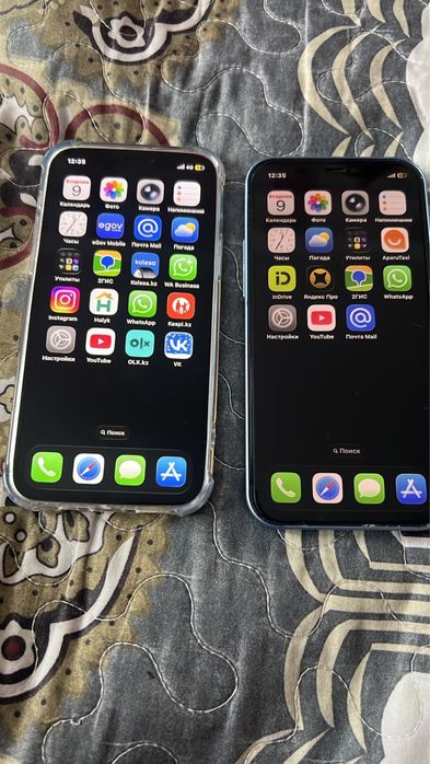 Продам айфон 12 белый и синий